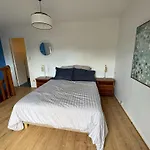 Дом отдыха Charming With Roof Terrace In Виттель