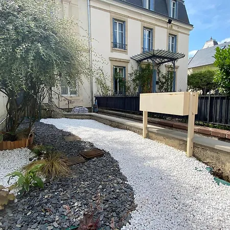 Charming With Roof Terrace In *