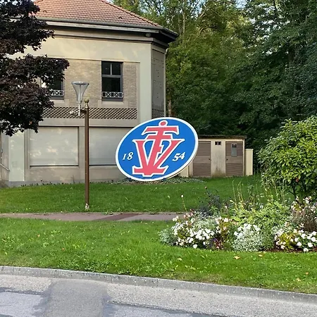 Дом отдыха Charming With Roof Terrace In