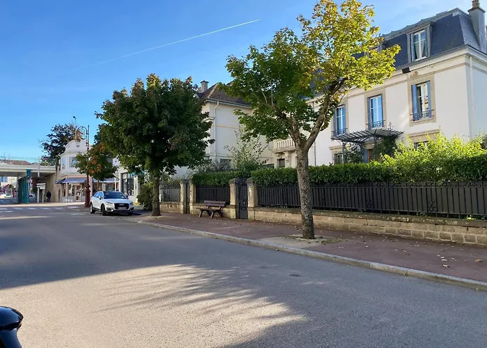 度假居 Charming With Roof Terrace In *