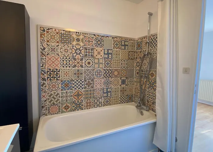 Charming With Roof Terrace In 度假居 *